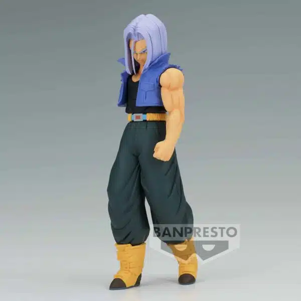 Figurine de Trunks aux cheveux longs et posture déterminée