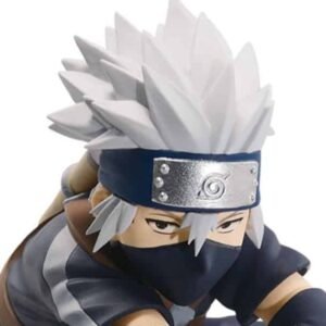 Figurine Kakashi Hatake de Naruto Shippuden en action les jambes en grand écart